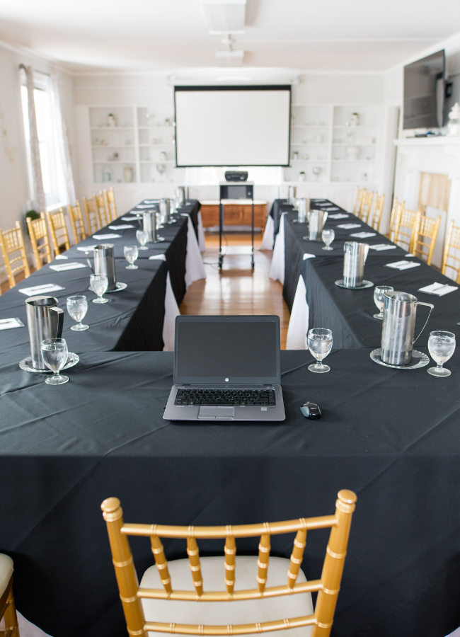 L shaped table with projector for meeting